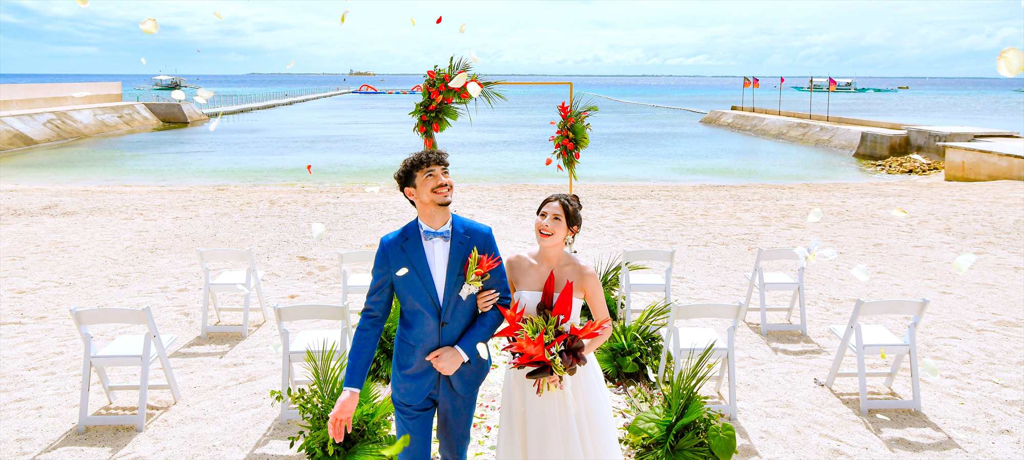 ビー・リゾート・マクタン・セブ　セブ島・ビーチウェディング・フラワーシャワー・結婚式