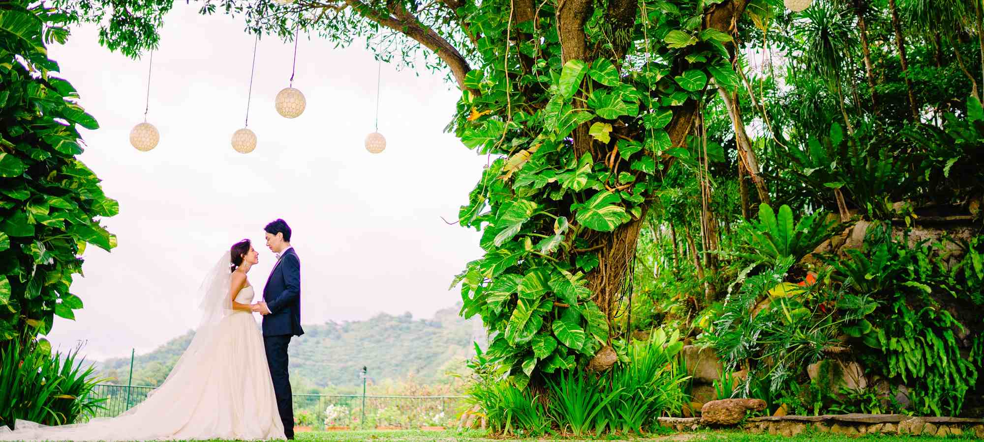 シャトー・デ・ブサイ セブ島・ウェディングフォト・ガーデン挙式・ウェディング