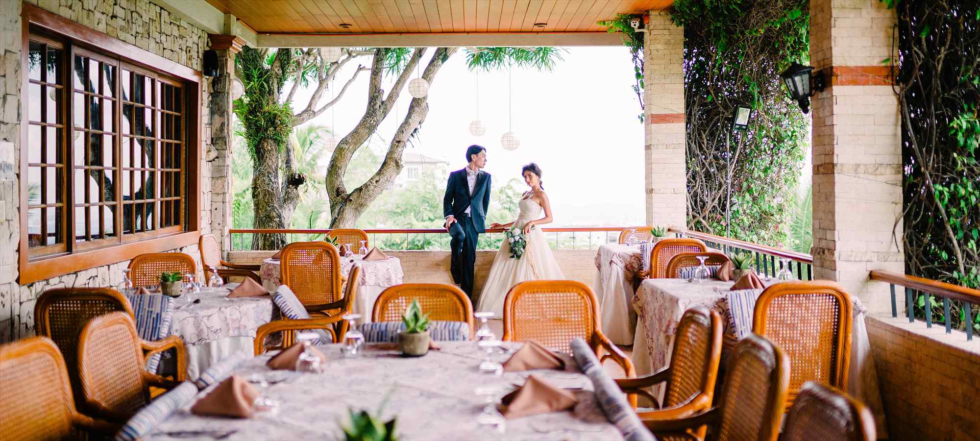 シャトー・デ・ブサイ セブ島・レストラン・ウェディング・レセプション・パーティー