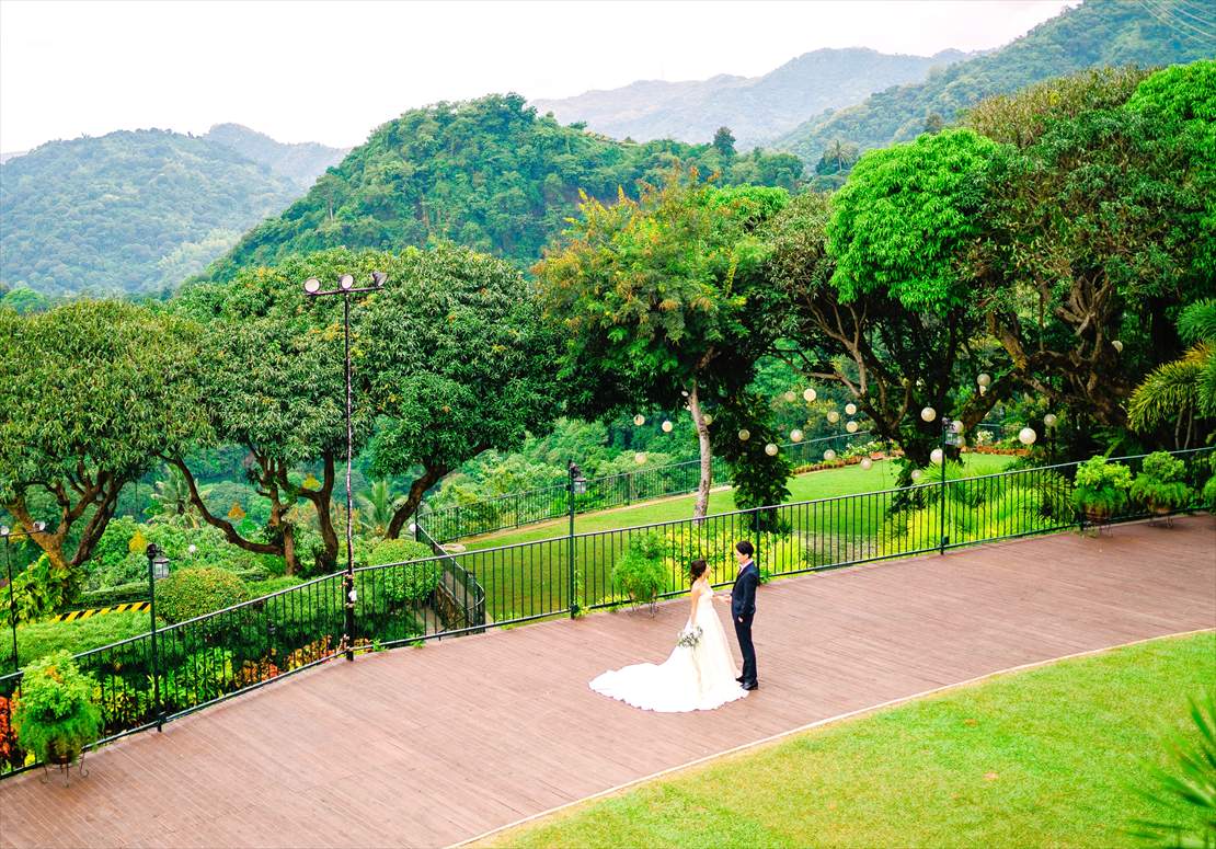 シャトー・デ・ブサイ
大自然のなかで挙式前撮影