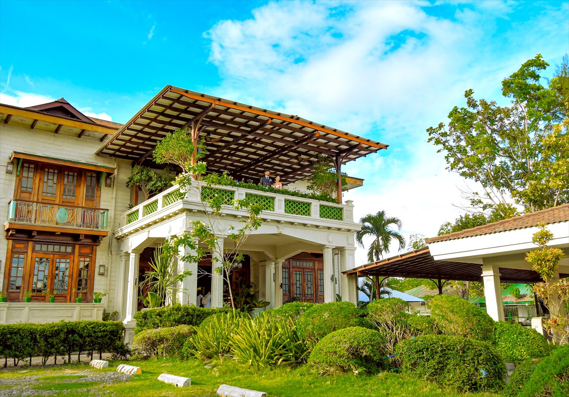 シルカ1900・セブ 
カサ・ドス・レストラン　ルーフトップにて挙式前撮影