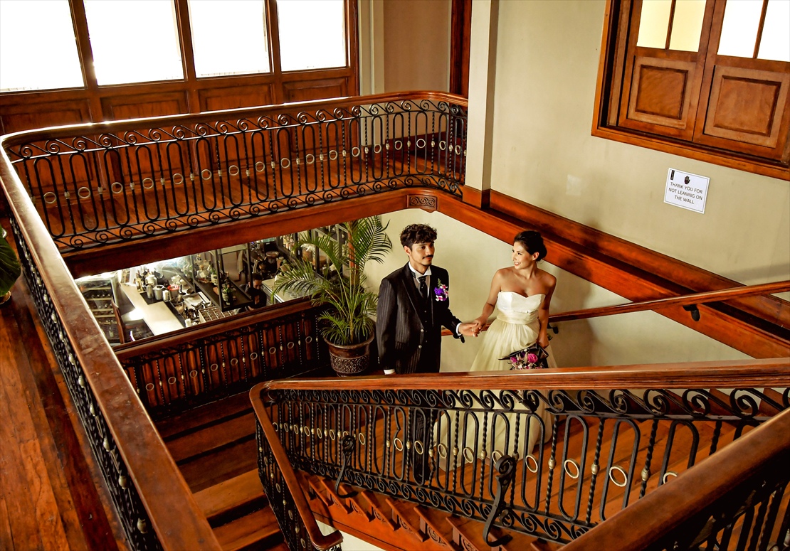 シルカ1900・セブ 
カサ・ドス・レストラン　階段にてウェディングフォト