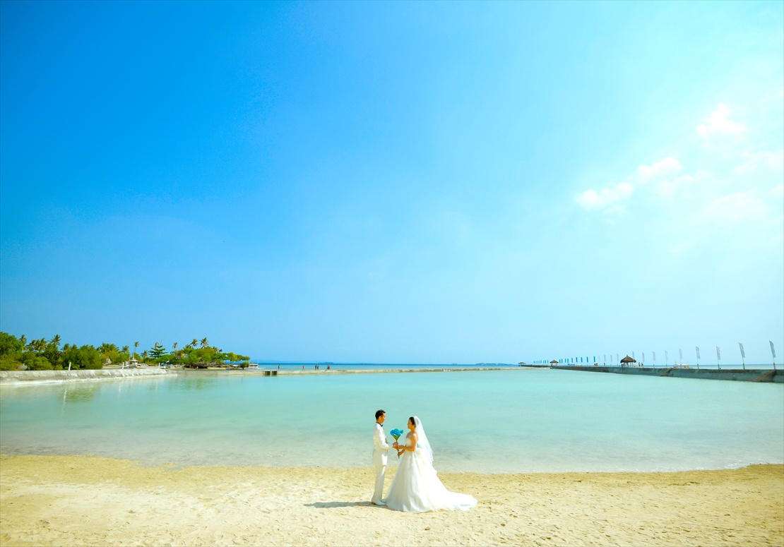 パシフィック・セブ・リゾート
ビーチにて挙式前撮影