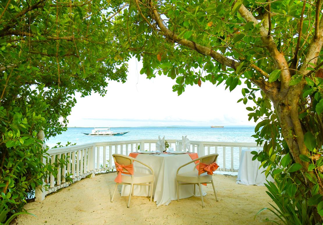 プランテーション・ベイ・セブ挙式　ラバーズ・ロック　ロマンティックディナー会場全景
