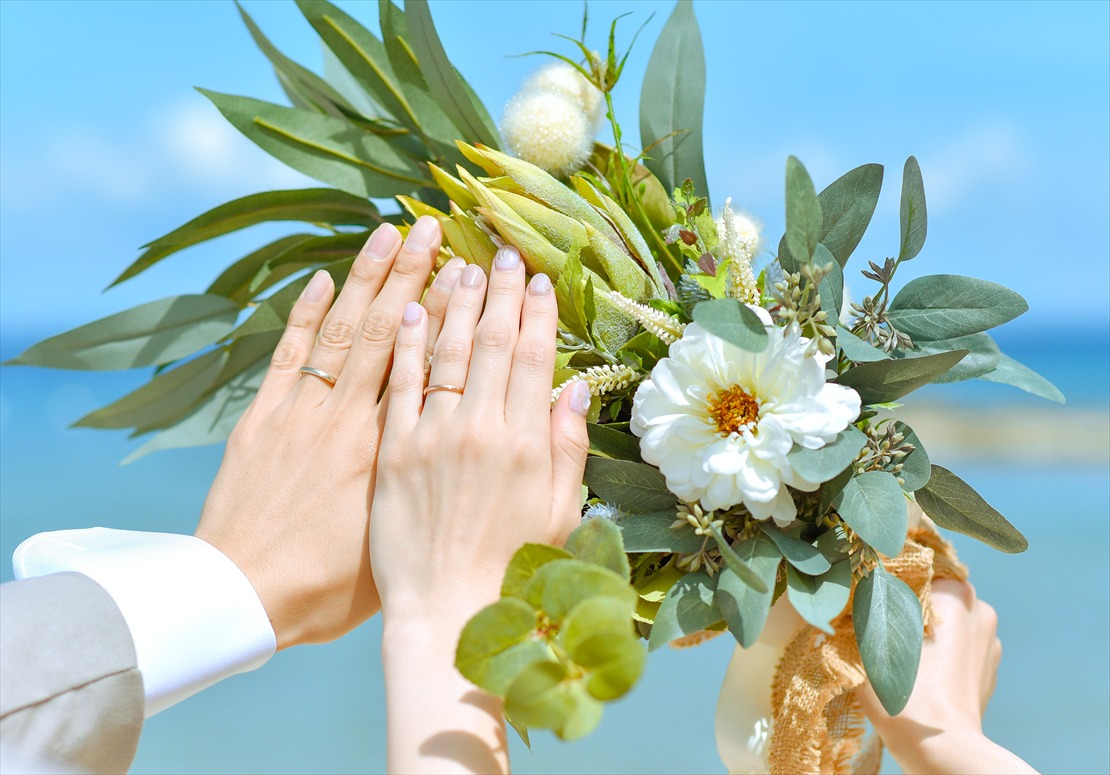 プランテーション・ベイ・セブ結婚式　指輪とともにウェディングフォト