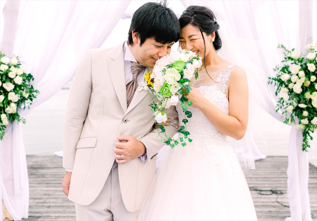 シャトー・バイ・ザ・シー・セブ島結婚式　ボードウォークウェディング　会場にて挙式後撮影