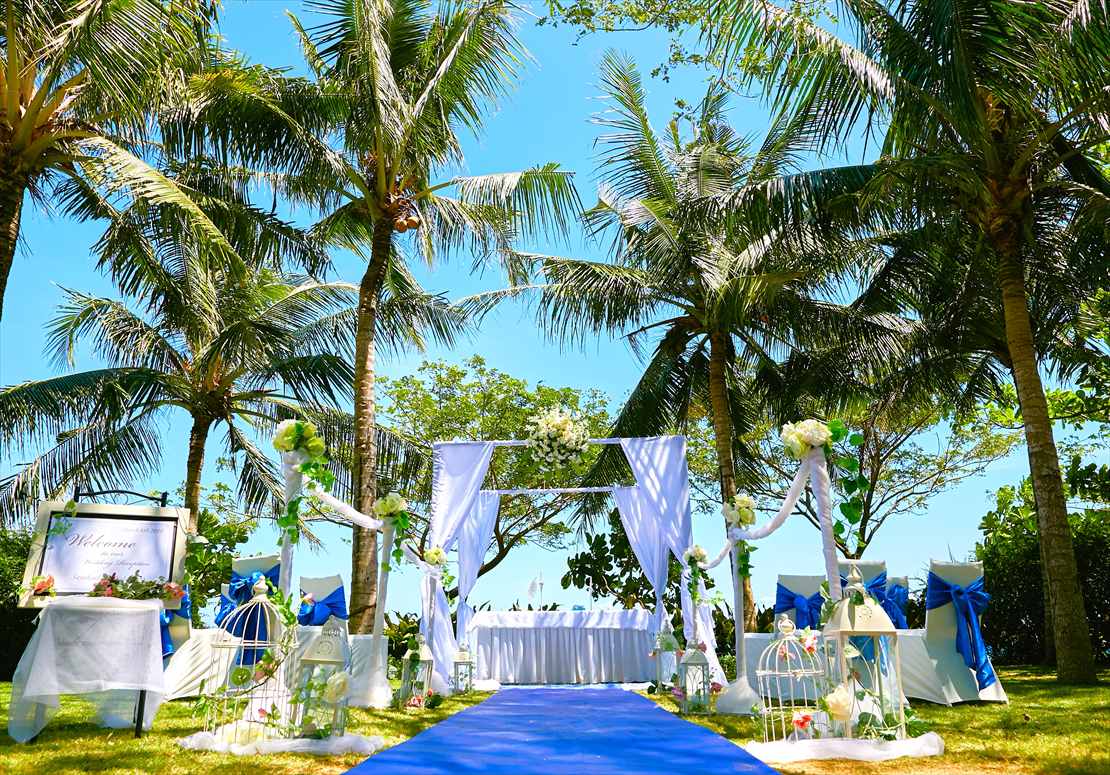クリムゾン・リゾート・マクタン・セブ結婚式　ヴィラ・ガーデン　挙式会場全景