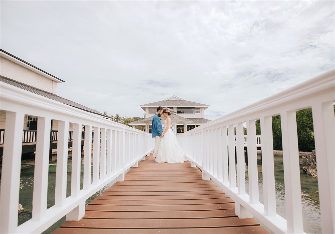 プランテーションベイ・マクタン・セブ島結婚式　桟橋にて挙式前撮影