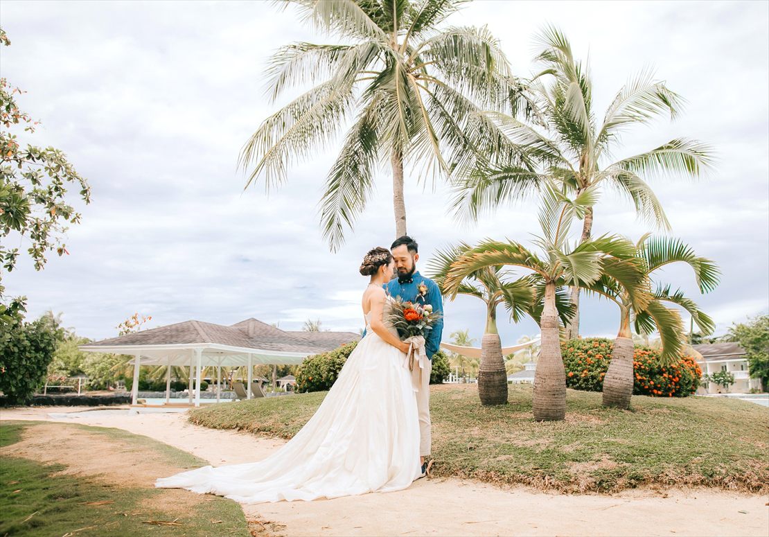 プランテーションベイ・マクタン・セブ挙式　南国感溢れるガーデン