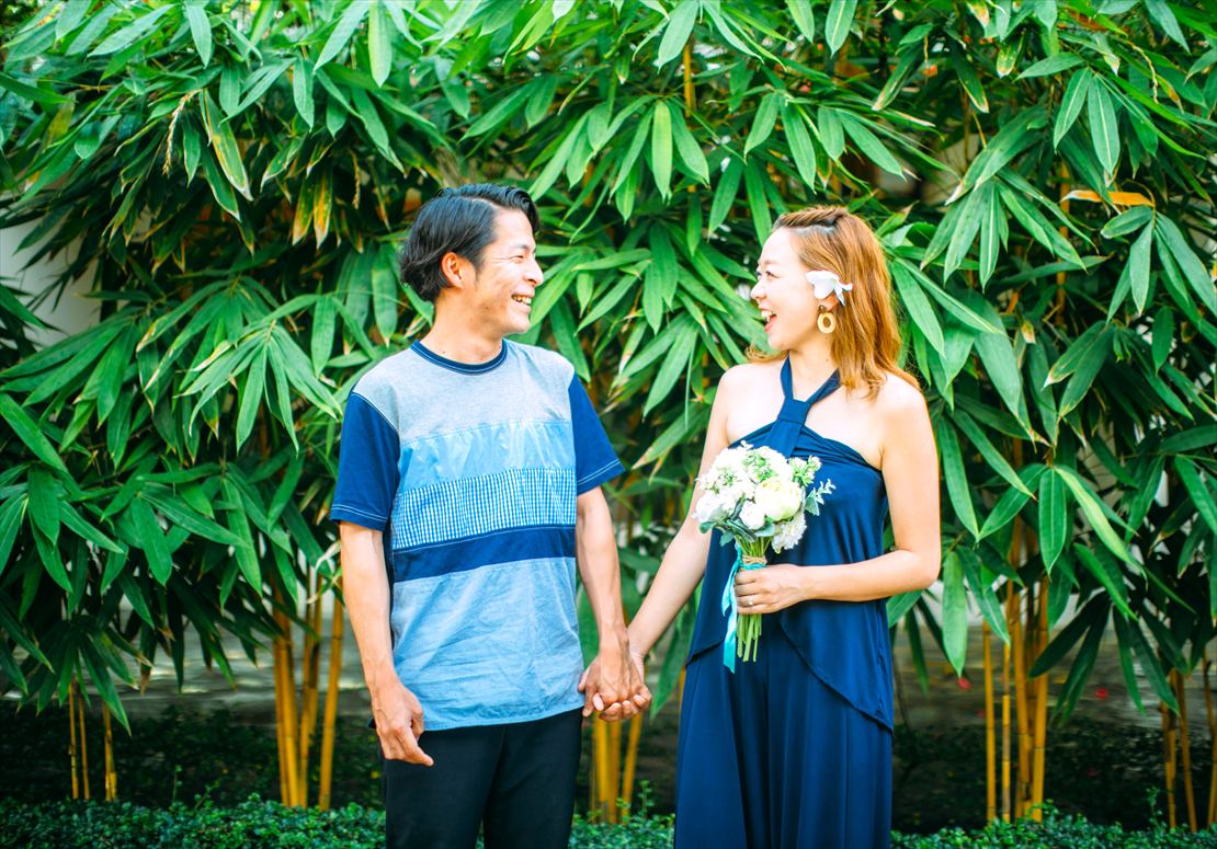 ブルーウォーター・マリバゴ・セブ挙式　バンブー前にて