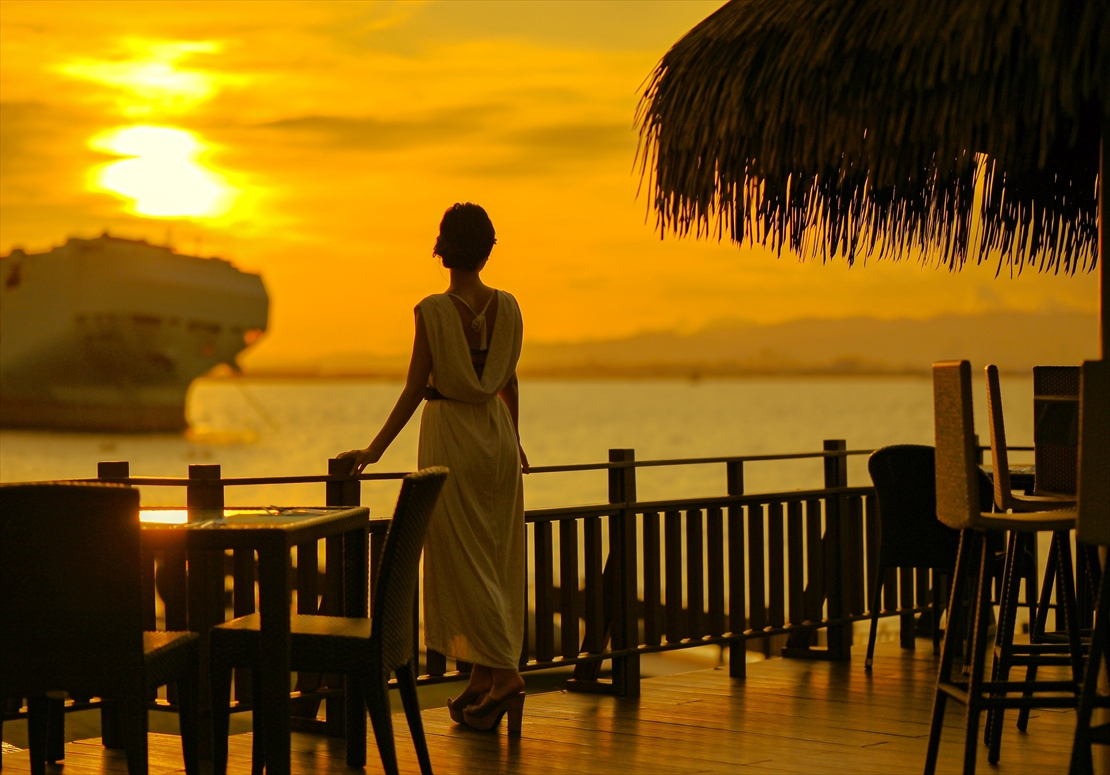 デュシタニ・マクタン・セブ挙式　マゼラン湾に沈むサンセット