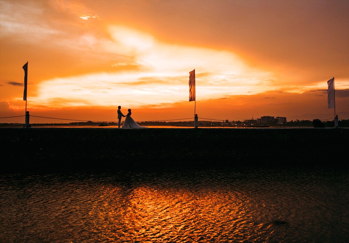 パシフィック・セブ・リゾート・セブ島結婚式　ビーチウェディング　挙式後　サンセット撮影