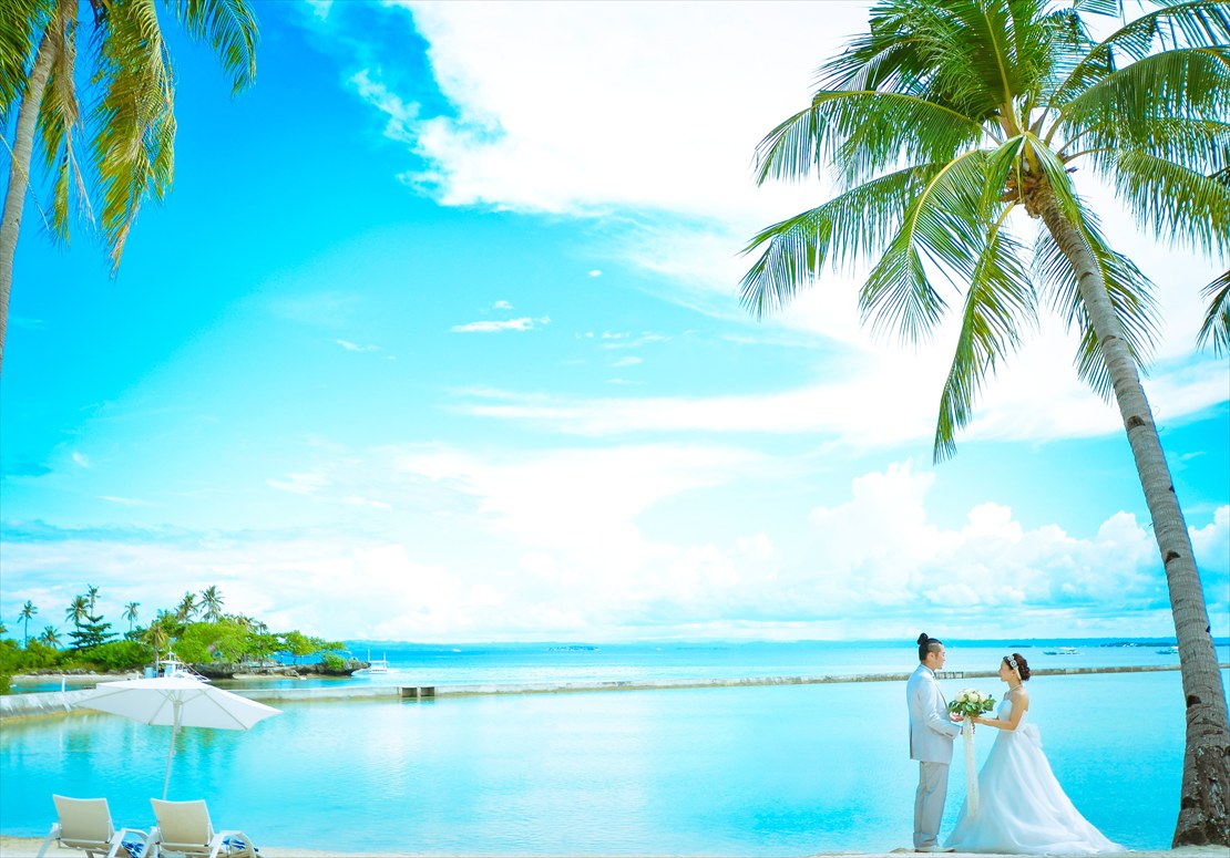 パシフィック・セブ・リゾート・セブ結婚式　ココナッツが映えるビーチにて挙式前撮影