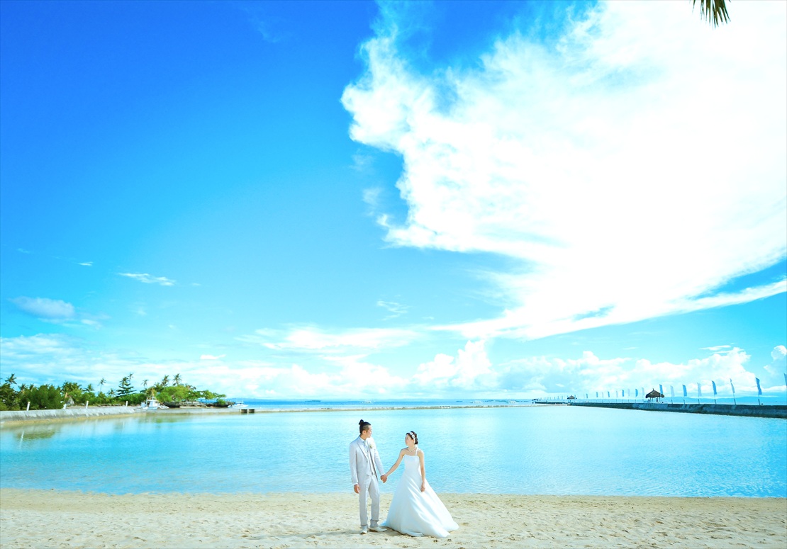 パシフィック・セブ・リゾート・セブ島結婚式　白砂の美しいビーチにてウェディングフォト