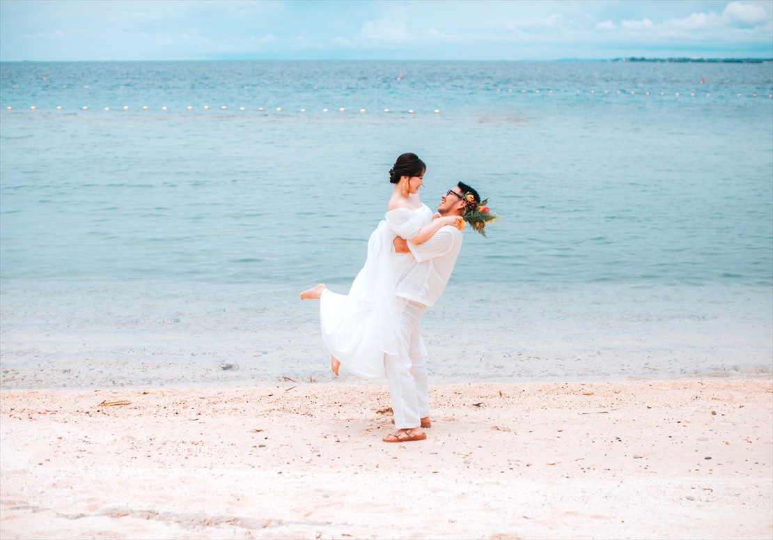 シェラトン・セブ・マクタン・セブウェディング　白砂の美しいビーチにて