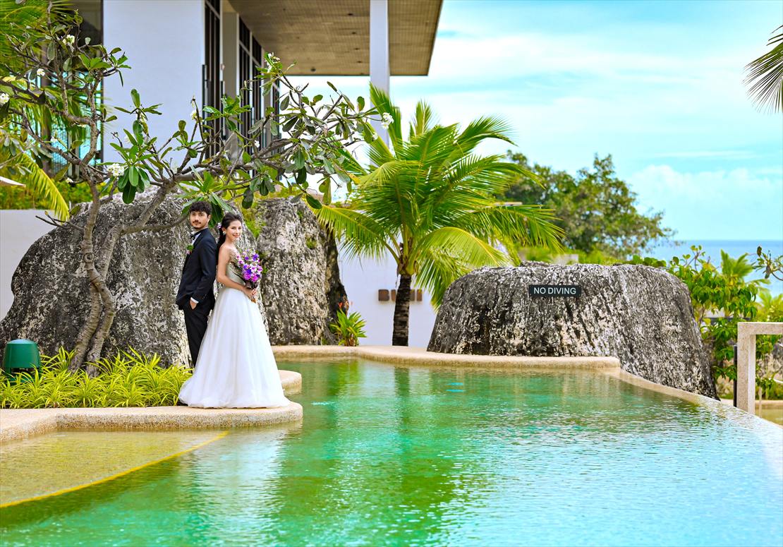 シェラトン・セブ・マクタン・セブ島結婚式　インフィニティ・プールにて