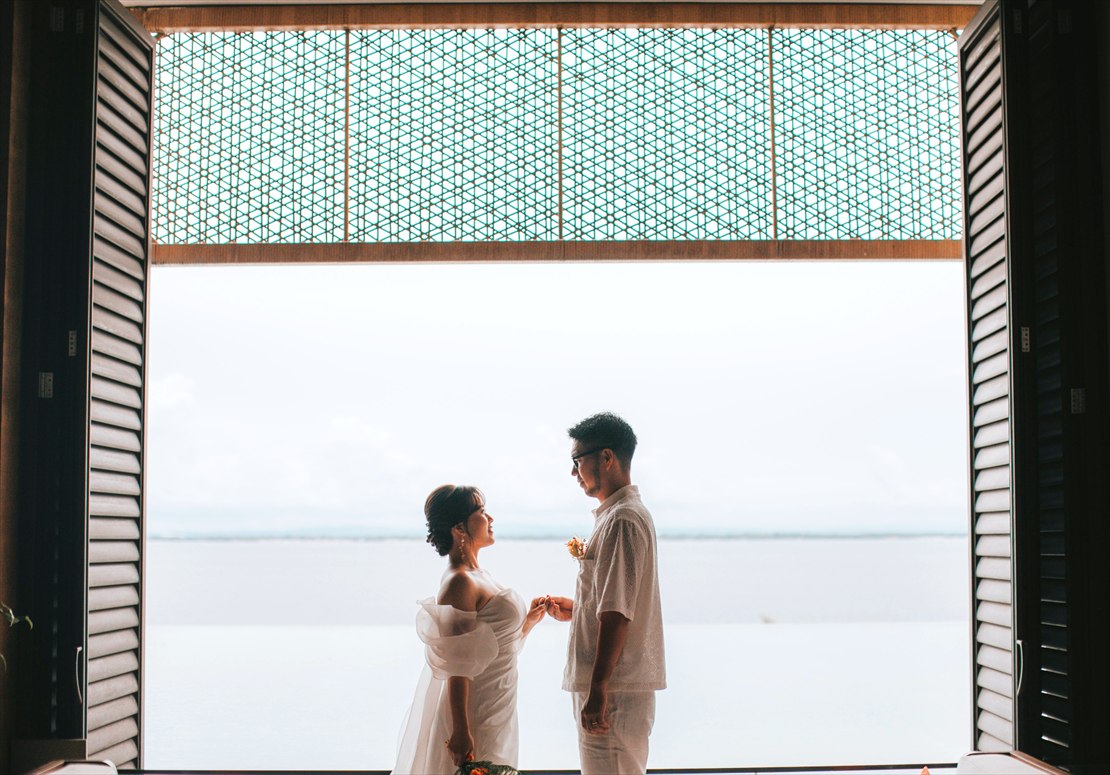 シェラトン・セブ・マクタン・セブウェディング　モダンな雰囲気が大人らしさを演出