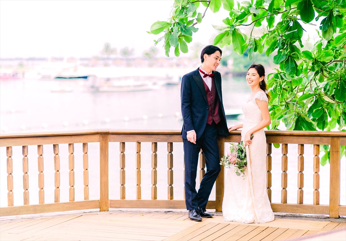 セブ・ホワイト・サンズ・セブ島結婚式　海を見下ろすウッドデッキにて