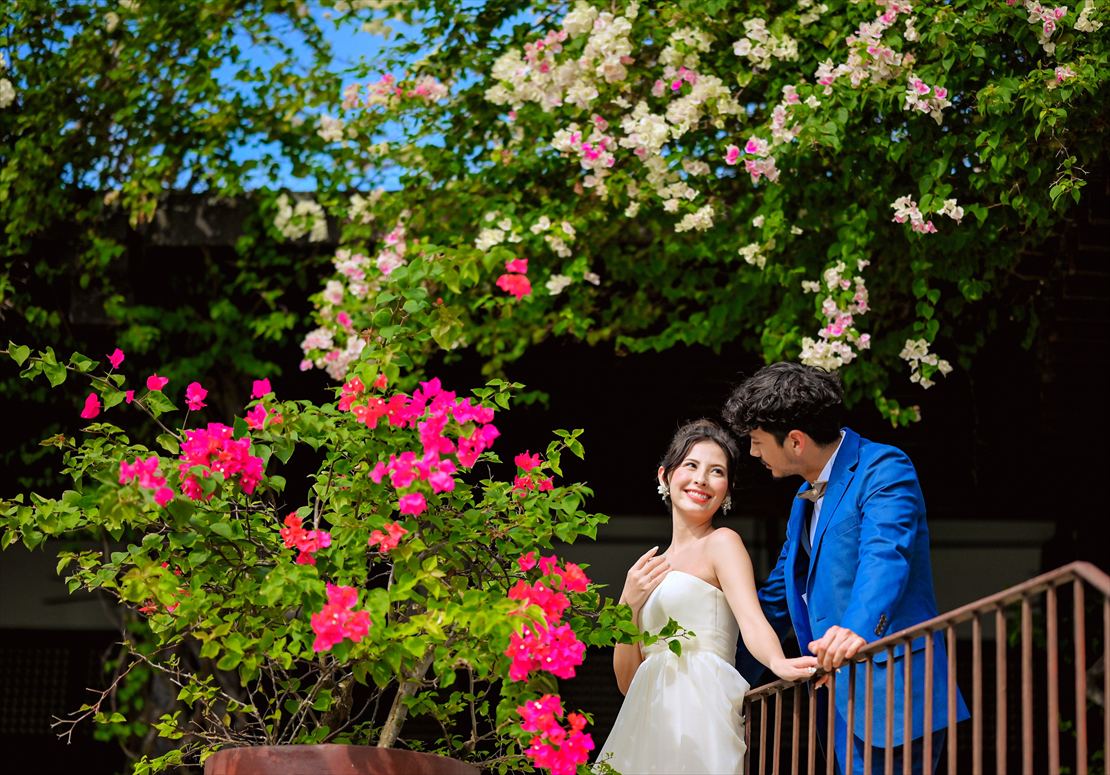 セブ・ホワイト・サンズ・セブウェディングフォト　咲き乱れるブーゲンビリアが美しい