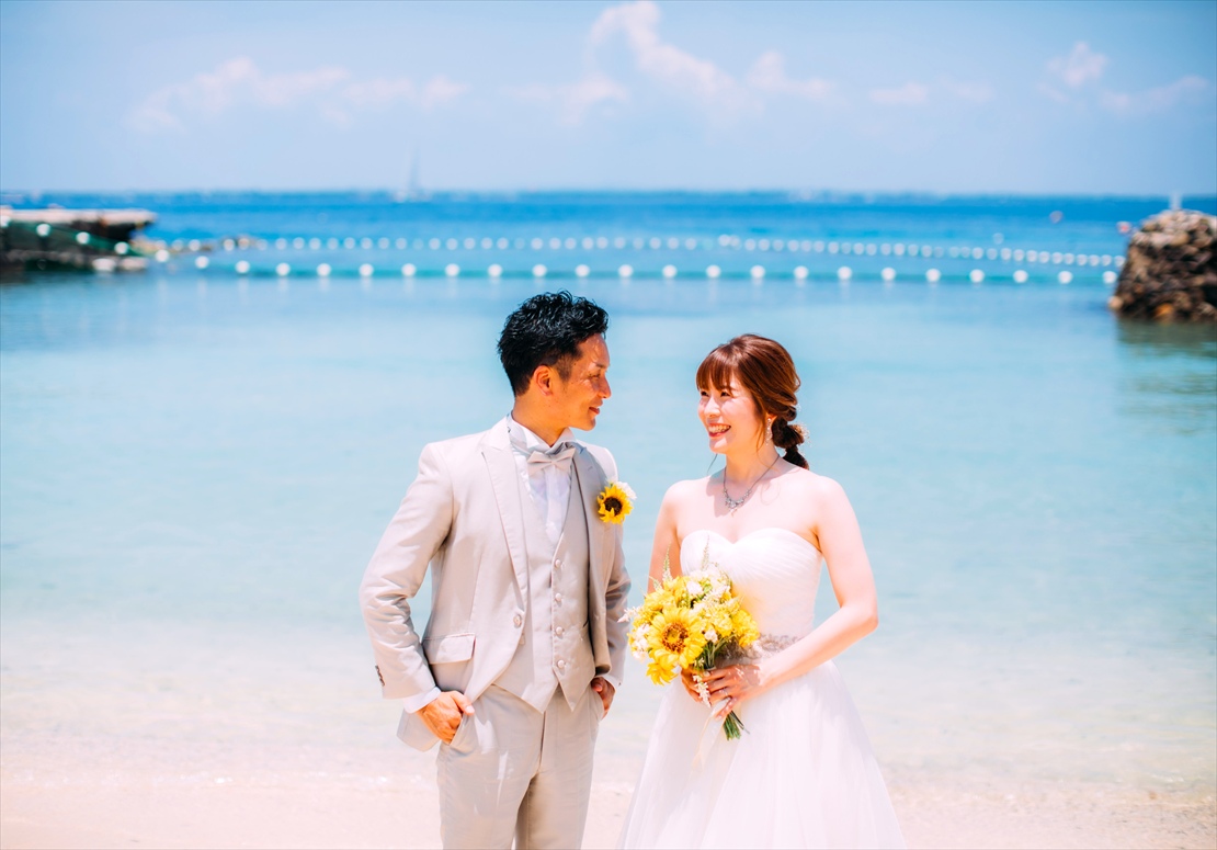 モーベンピック・マクタン・アイランド・セブ島ウェディング　ビーチ挙式　透き通る青い海が美しい