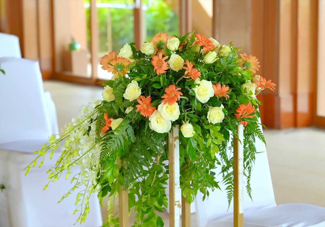 アイルサイド・フラワー　挙式会場生花装飾